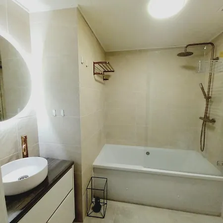 2-bedroom Penthouse In The Heart Of With A Sea View